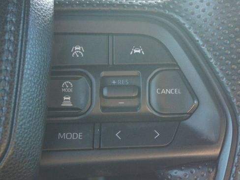 Used 2024 Toyota Tacoma SR image 9