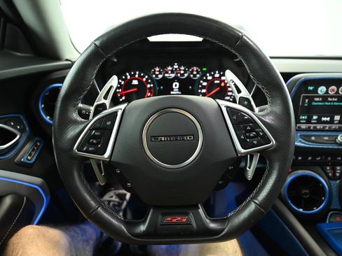 Used 2018 Chevrolet Camaro SS RWD image 27