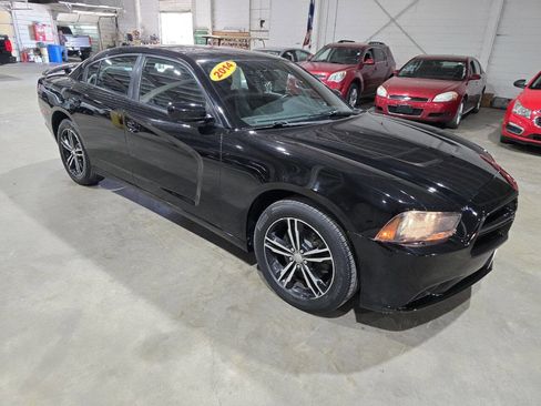 Used 2014 Dodge Charger SXT AWD/4WD image 16