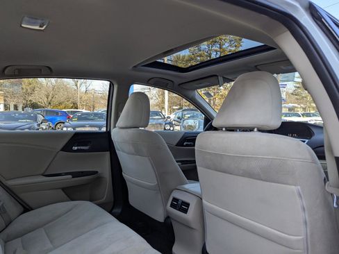 Used 2015 Honda Accord EX image 43