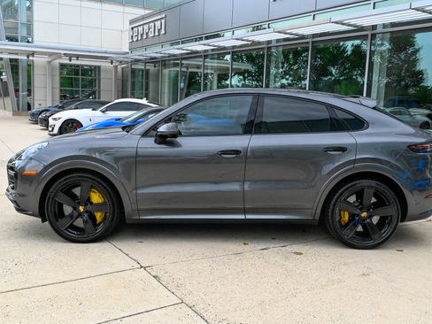 Used 2021 Porsche Cayenne Turbo AWD/4WD image 8