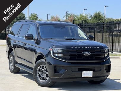Used 2025 Ford Expedition Active