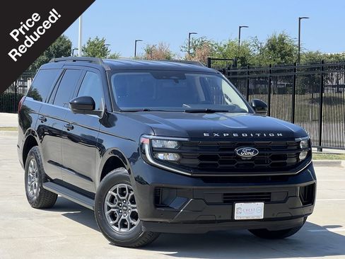 Used 2025 Ford Expedition Active RWD image 1
