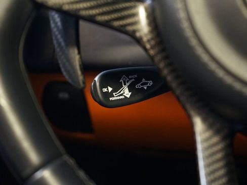 Used 2018 McLaren 570S Spider image 25