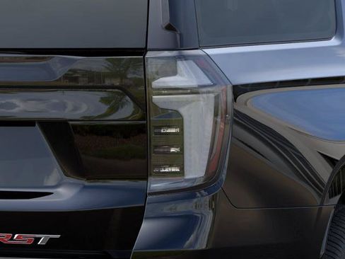 New 2026 Chevrolet Suburban RST w/ Comfort Package AWD/4WD image 35