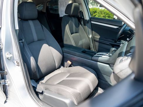 Used 2020 Honda Civic EX image 9