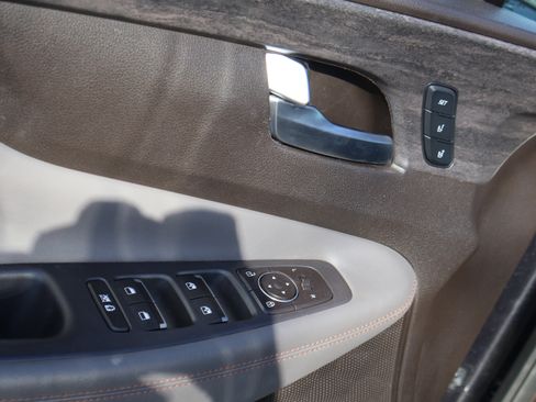 Used 2020 Hyundai Santa Fe Limited image 23