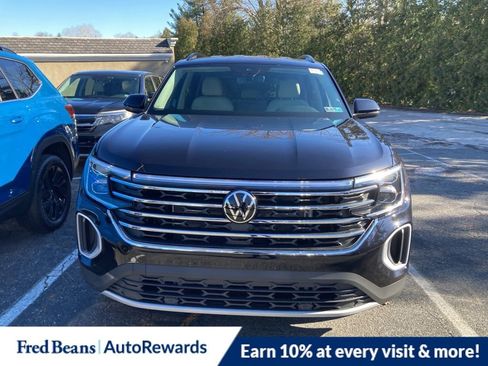 New 2026 Volkswagen Atlas SE image 2