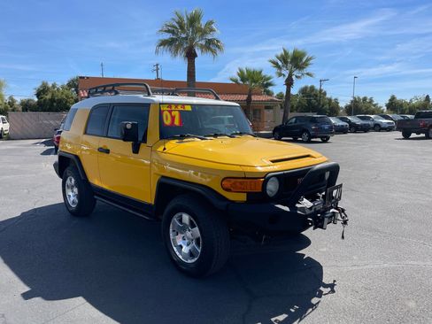 Used 2007 Toyota FJ Cruiser 4WD image 7