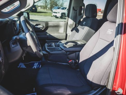 Used 2021 Chevrolet Silverado 1500 Custom image 18