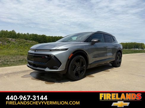 New 2026 Chevrolet Equinox EV RS AWD/4WD image 1