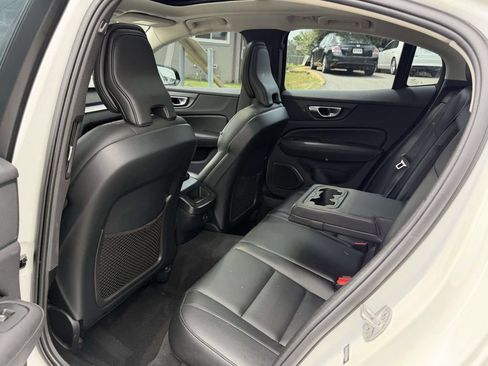 Used 2024 Volvo S60 B5 Core FWD image 15