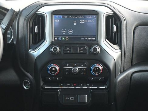 Used 2022 Chevrolet Silverado 1500 RST image 15