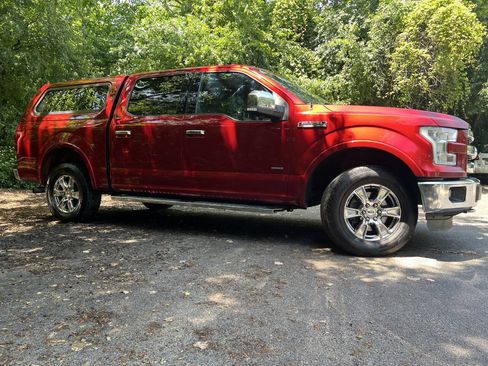 Used 2015 Ford F150 Lariat w/ Equipment Group 502A Luxury AWD/4WD image 7