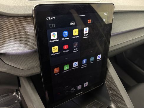 Used 2021 Polestar Polestar 2 image 23