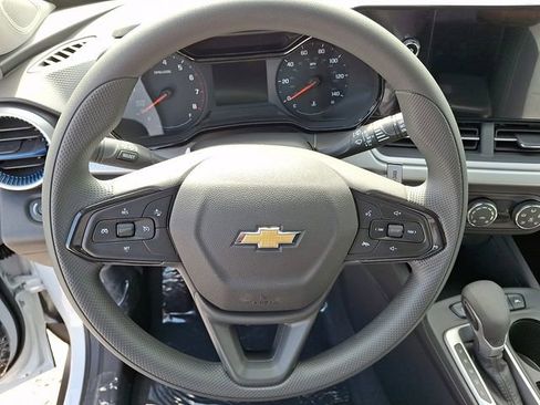 New 2026 Chevrolet Trax LS image 8