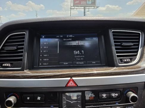 Used 2016 Hyundai Genesis 3.8 RWD image 34