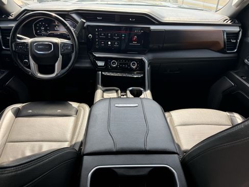 Used 2024 GMC Sierra 2500 Denali AWD/4WD image 13