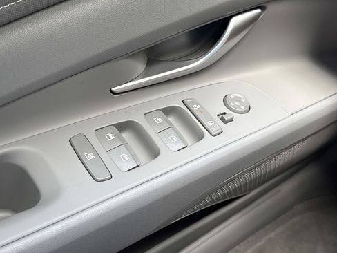 New 2026 Hyundai Elantra SEL Sport Premium FWD image 16