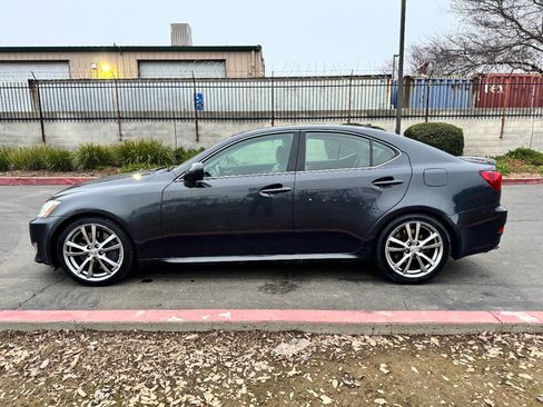 Used 2008 Lexus IS 350 image 2