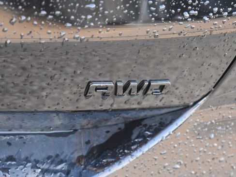 Used 2020 Chevrolet Equinox Premier w/ Premier Redline Edition image 12