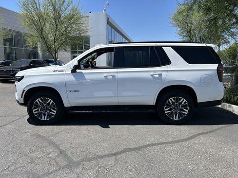 Used 2025 Chevrolet Tahoe Z71 AWD/4WD image 2