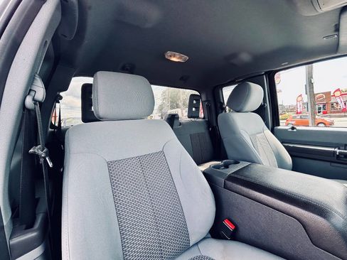 Used 2014 Ford F250 XLT w/ XLT Interior Package image 32