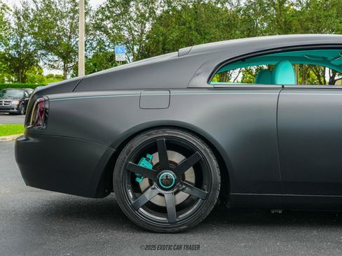 Used 2017 Rolls-Royce Wraith image 10