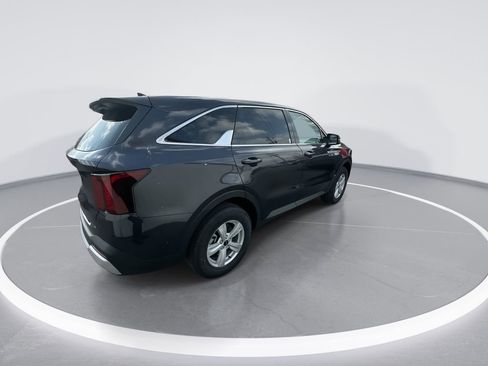 New 2026 Kia Sorento LX image 8