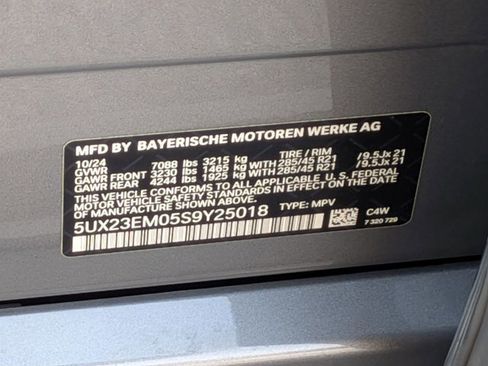 Used 2025 BMW X7 xDrive40i image 28