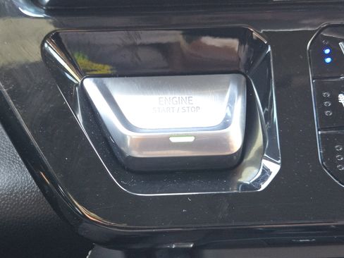 Used 2023 GMC Sierra 1500 Denali Ultimate image 24