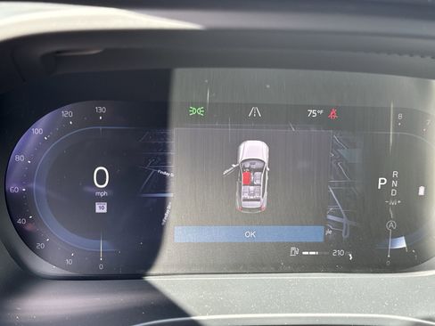 New 2025 Volvo XC40 B5 Plus w/ Protection Package Premier image 12