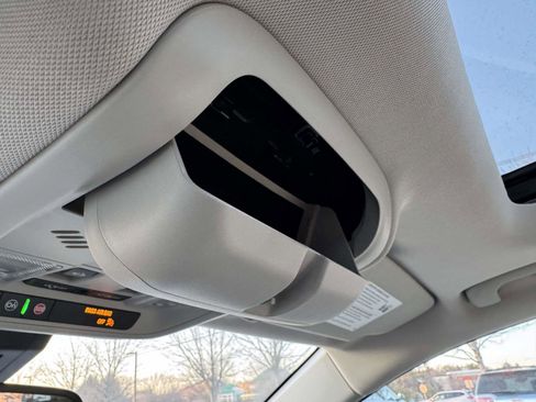 Used 2022 GMC Terrain Denali w/ Denali Premium Package image 38