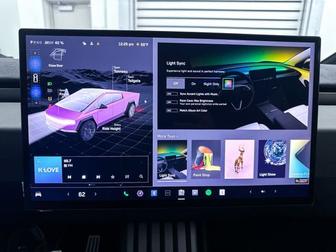 Used 2024 Tesla Cybertruck Cyberbeast image 38