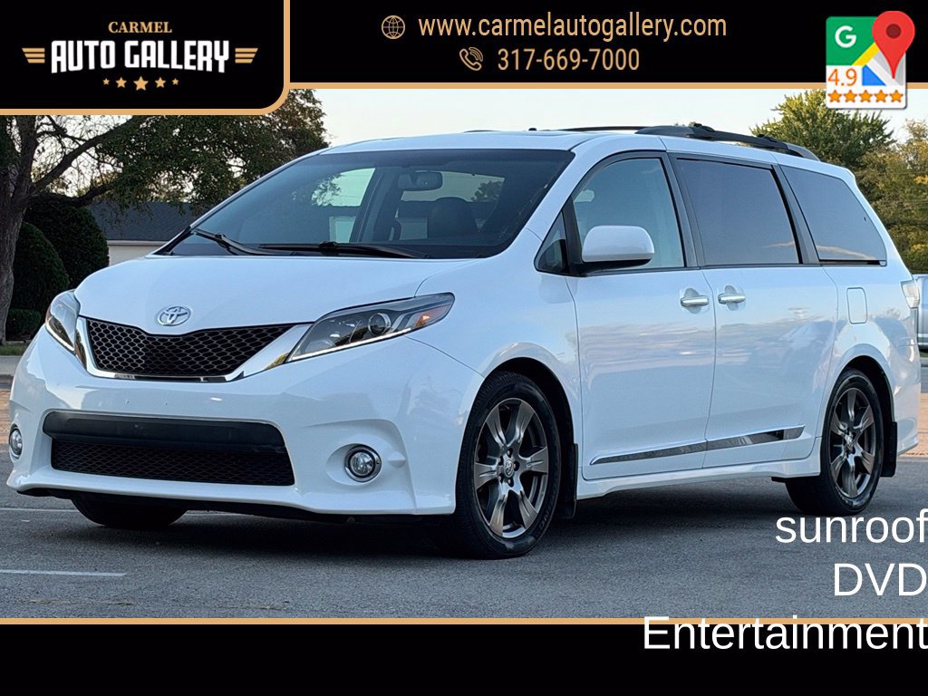 Used 2017 Toyota Sienna SE Premium w/ Outdoor Package FWD image 1