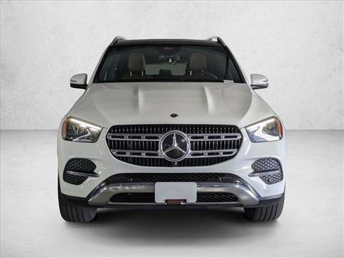 Used 2024 Mercedes-Benz GLE 350 4MATIC image 2