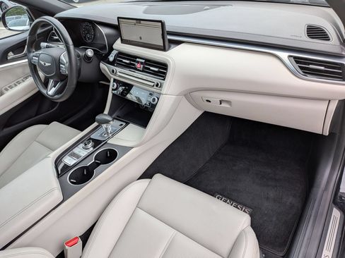 Used 2024 Genesis G70 2.5T RWD image 38