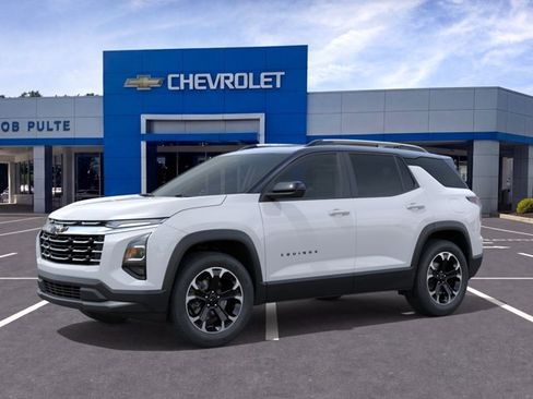 New 2026 Chevrolet Equinox LT w/ Convenience Package II FWD image 2
