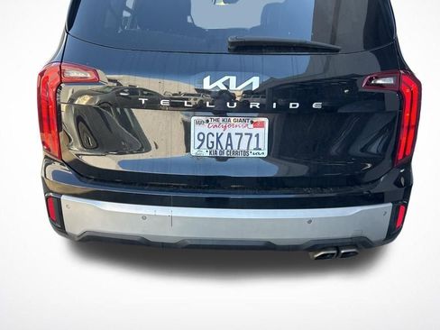 Used 2023 Kia Telluride S w/ S Sunroof Package image 4