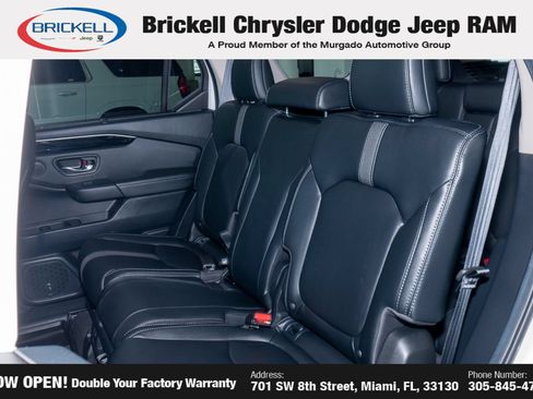 Used 2025 Honda Pilot EX-L image 17