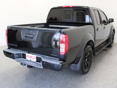Used 2021 Nissan Frontier SV w/ Midnight Edition Floor Mats RWD image 7