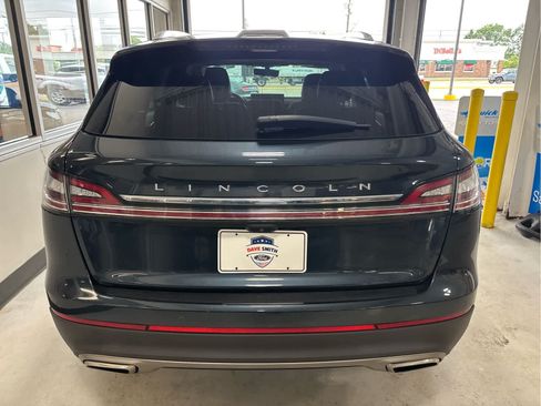 Used 2022 Lincoln Nautilus Reserve w/ Luxury Package AWD/4WD image 6