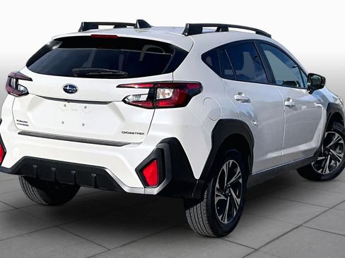 Used 2024 Subaru Crosstrek 2.0i Premium AWD/4WD image 13