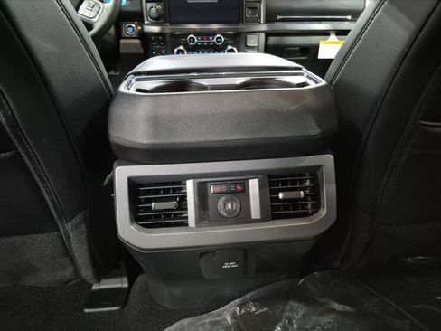 New 2025 Ford F350 Lariat w/ Lariat Ultimate Package image 24