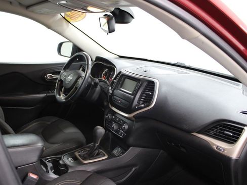 Used 2016 Jeep Cherokee Latitude image 24