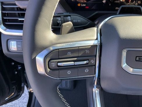 New 2026 GMC Acadia Denali w/ Super Cruise Package image 8