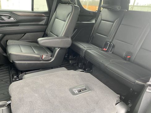 Used 2023 Chevrolet Tahoe Premier AWD/4WD image 31