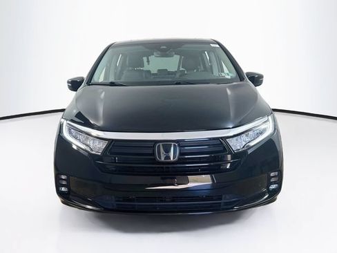 Used 2023 Honda Odyssey Touring image 2