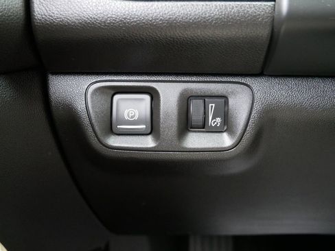 Used 2019 GMC Acadia Denali w/ Technology Package AWD/4WD image 31