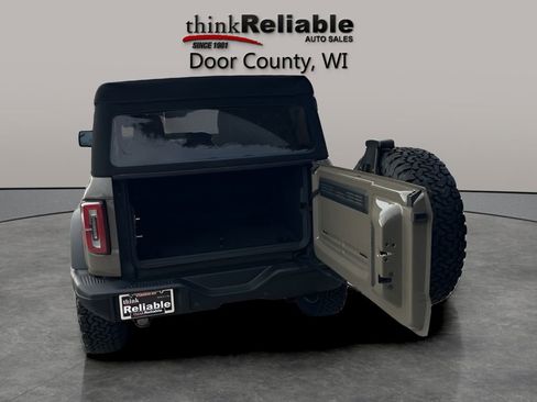 Used 2025 Ford Bronco Badlands image 5